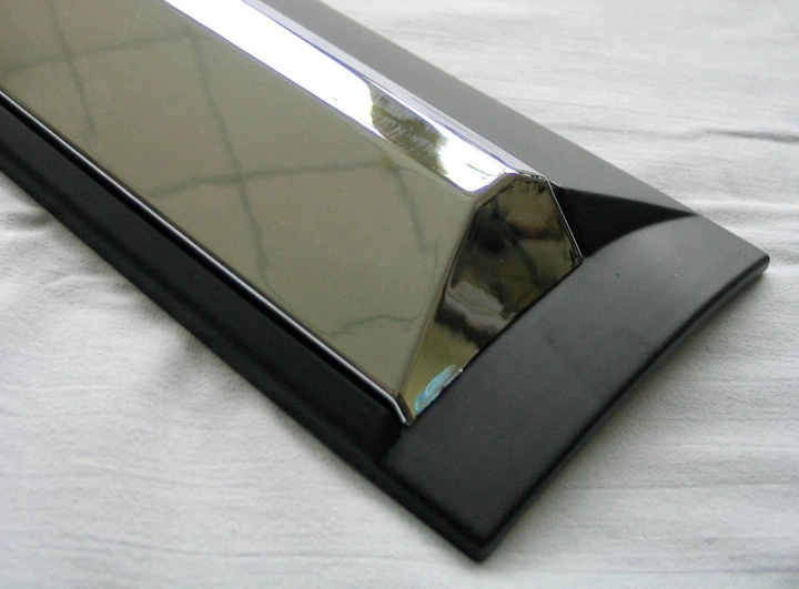 Боковые молдинги накладки на двери Toyota Hilux Revo Тойота Хайлюкс Рево 2015- черные с хром вставкой ABS L1691 - изображение 6