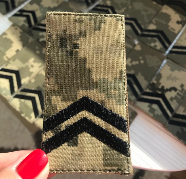 Погон молодший сержант на пікселі, на липучці 5х10 см. - изображение 2
