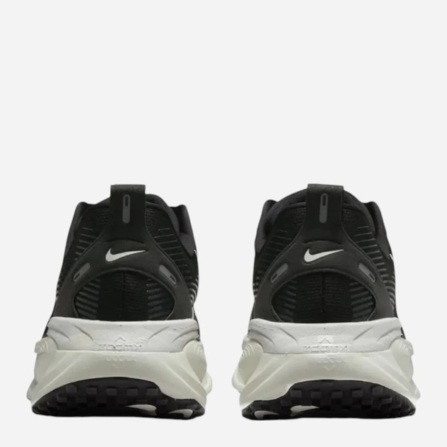 Чоловічі кросівки для бігу Nike Vomero 18 HM6803-007 45.5 (11.5US) Чорні (197863394022) - зображення 4