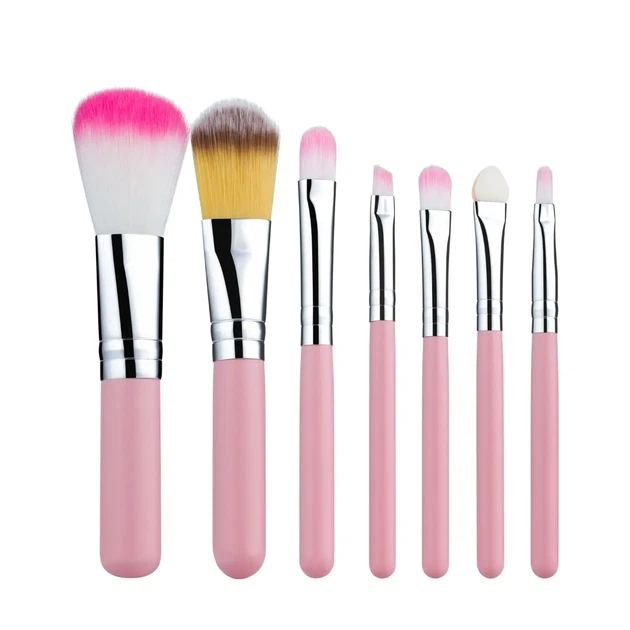 Набор кистей для макияжа MaXmaR 7 шт в металлическом футляре PINK MB-210 - Фото 2 Набор кистей для макияжа MaXmaR 7 шт в металлическом футляре PINK MB-210 - изображение 2