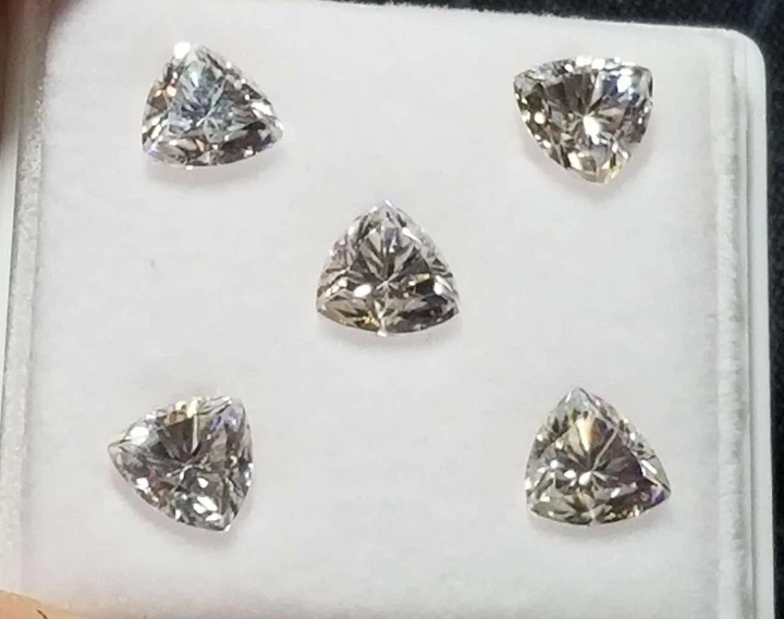 Moissanite Муассанит 6 мм белый 1.2 Ct Триллион (248426) - изображение 6