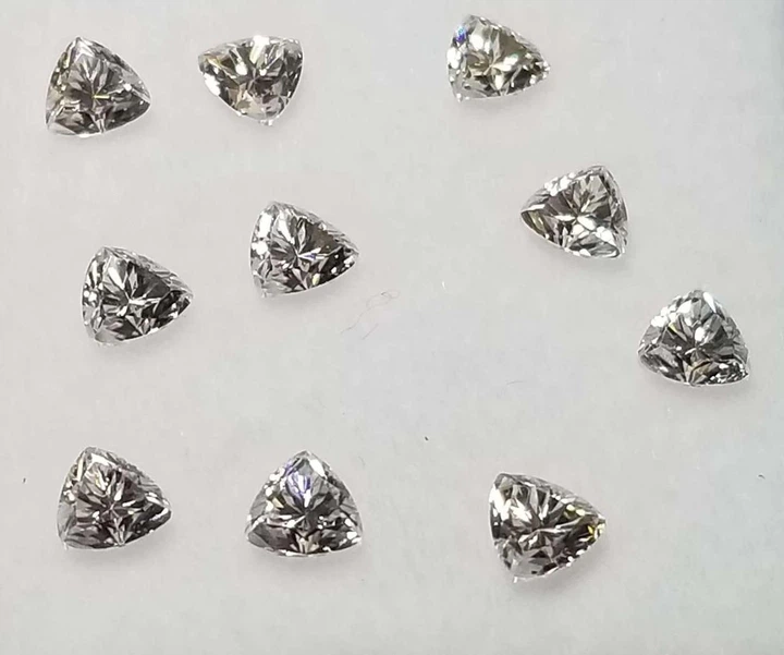 Moissanite Муассанит 4 мм белый 0.25 Ct Триллион (248424) - Фото 3 Moissanite Муассанит 4 мм белый 0.25 Ct Триллион (248424) - изображение 3