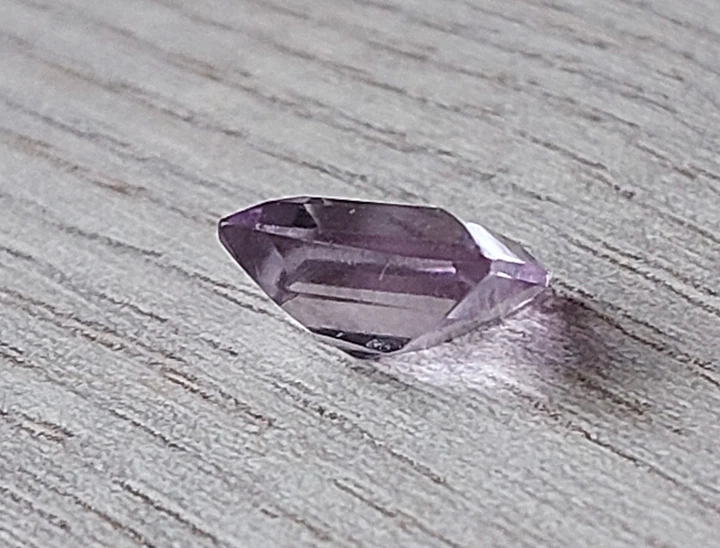 Аметист 1.85 Ct 8 х 7.85 х 4.3 мм (13034) - Фото 3 Аметист 1.85 Ct 8 х 7.85 х 4.3 мм (13034) - изображение 3