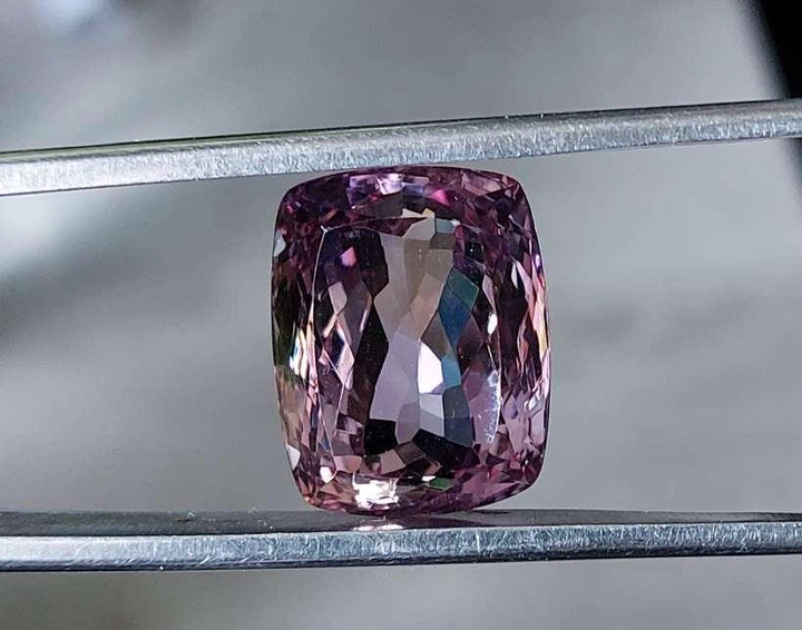 Аметрин 34.14 Ct 20.9 X 16.5 X 13 mm (221167) - Фото 4 Аметрин 34.14 Ct 20.9 X 16.5 X 13 mm (221167) - изображение 4