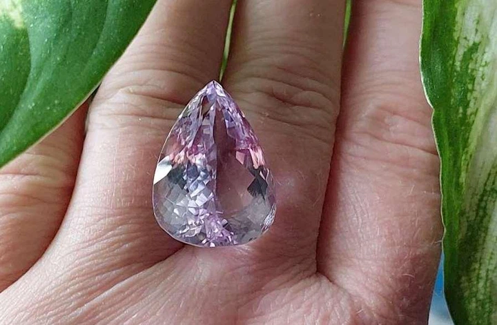 Аметист 32.70 Ct 24 х 18 х 13 мм Сертификат (316538) - Фото 8 Аметист 32.70 Ct 24 х 18 х 13 мм Сертификат (316538) - изображение 8