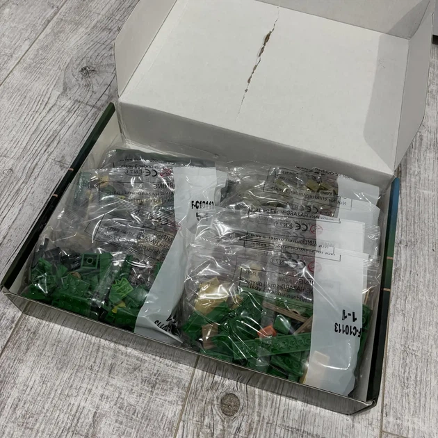 Конструктор «Болото Шрека: Дом Монстра» с LED-подсветкой и фигурками (1022 детали) - изображение 7