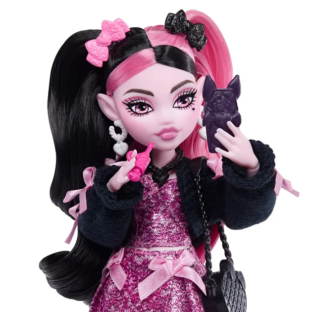 Лялька Monster High Монстро-класика Нова ніч Дракулора (JHK29) - Фото 4 Лялька Monster High Монстро-класика Нова ніч Дракулора (JHK29) - зображення 4