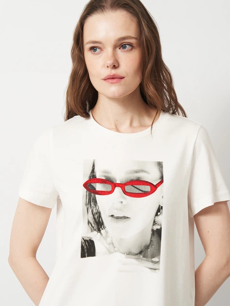 Футболка хлопковая женская Vero Moda 10341639 XS Snow White/Sunglasses (5715867520145) - Фото 4 Футболка хлопковая женская Vero Moda 10341639 XS Snow White/Sunglasses (5715867520145) - изображение 4