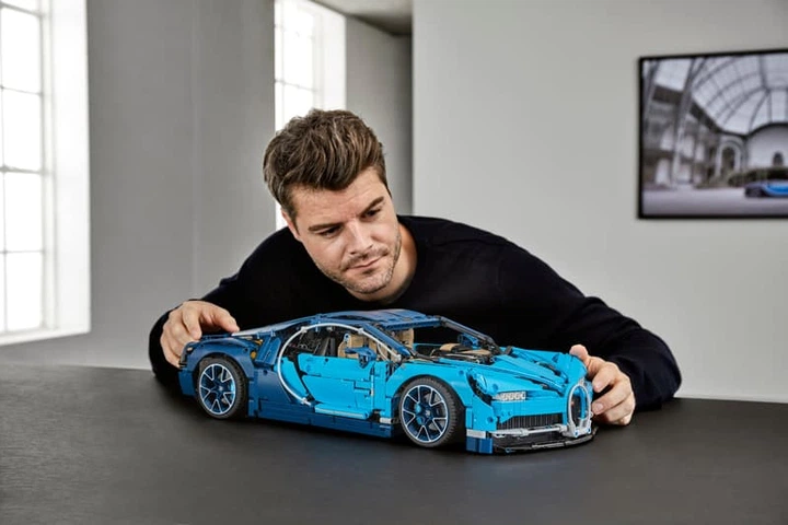 Конструктор Technic – Bugatti Chiron на 3599 деталей (42083) - Фото 6 Конструктор Technic – Bugatti Chiron на 3599 деталей (42083) - изображение 6