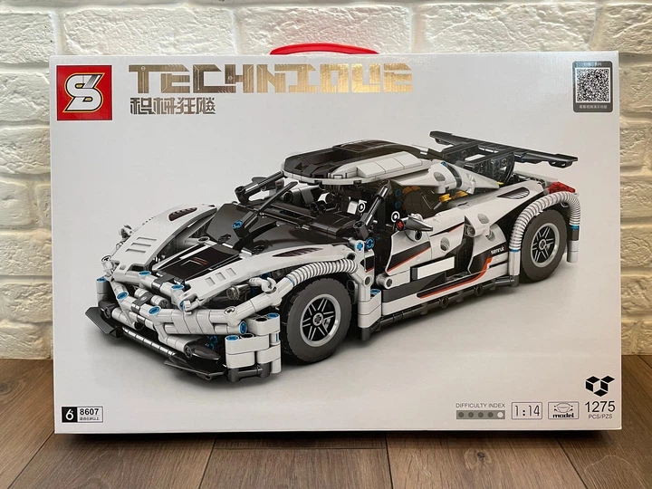Конструктор 8607 «Гиперкар Koenigsegg One 1:14, машина 32,7 см» — 1275 деталей - изображение 3