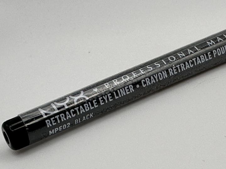 Висувний олівець для очей Nyx Retractable Eye Liner MPE02 Black глибокий чорний - зображення 5