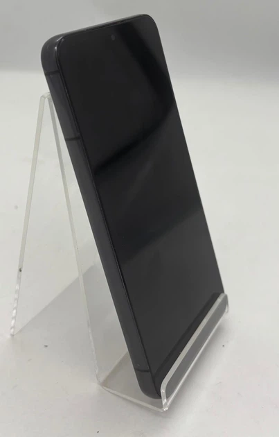 Смартфон Samsung Galaxy S22 / 8Gb / 128Gb / Екран 6.1" (2340x1080) Full HD+ / 8 ядер Snapdragoon 8 Gen 1 2.8GHz - Б/В - зображення 2