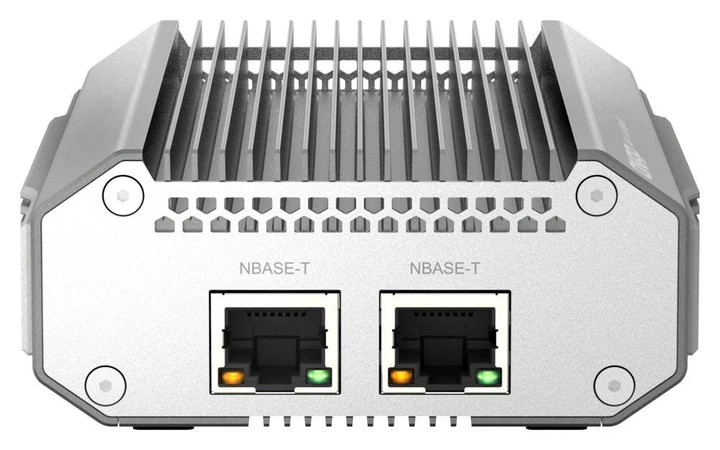 Адаптер QNAP USB 4 Thunderbolt 3/4 10GbE RJ45 (EQNA-UC10G2T) - зображення 6