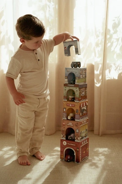 Wieża do układania Little Dutch z 6 autkami FSC (LD2525) (8713291225251) - obraz 11