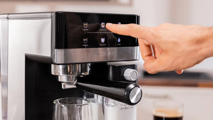 Кавомашина Cecotec Power Espresso 20 Touch & Cream (A01_EU01_111060) - зображення 6