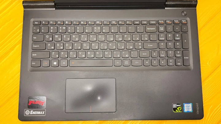 Ноутбук Lenovo Ideapad 700-15ISK (15.6" FHD IPS,Core i7-6700HQ,GTX 950 4 GB) (5881) Б/В - Фото 6 Ноутбук Lenovo Ideapad 700-15ISK (15.6" FHD IPS,Core i7-6700HQ,GTX 950 4 GB) (5881) Б/В - зображення 6