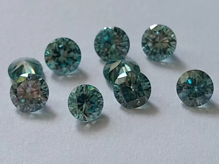 Муассанит 4.30ct VVS1-9pc/4.90-5.50mm (3687105) - изображение 2