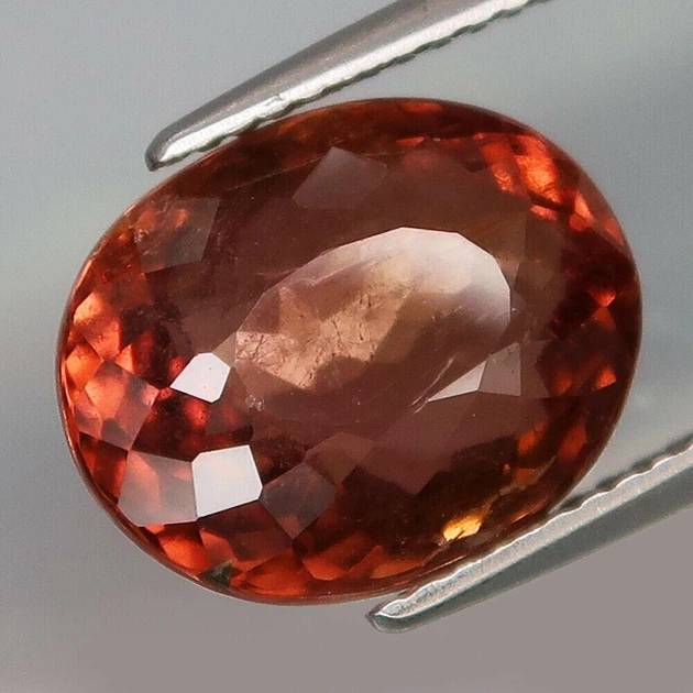 Турмалин 7.04 ct 12.7 X 10.2 X 7.4 mm (704127) - Фото 1 Турмалин 7.04 ct 12.7 X 10.2 X 7.4 mm (704127) - изображение 1