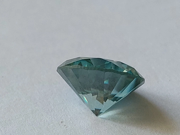 Муассанит 2.92 ct 9.36 x 5.76 mm (41025) - Фото 6 Муассанит 2.92 ct 9.36 x 5.76 mm (41025) - изображение 6