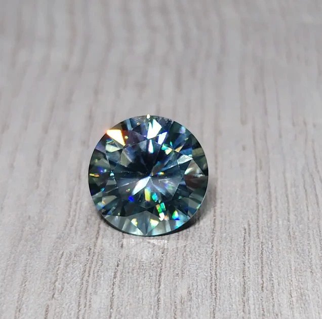 Муассанит 5.45 ct 12 mm (09565) - изображение 3