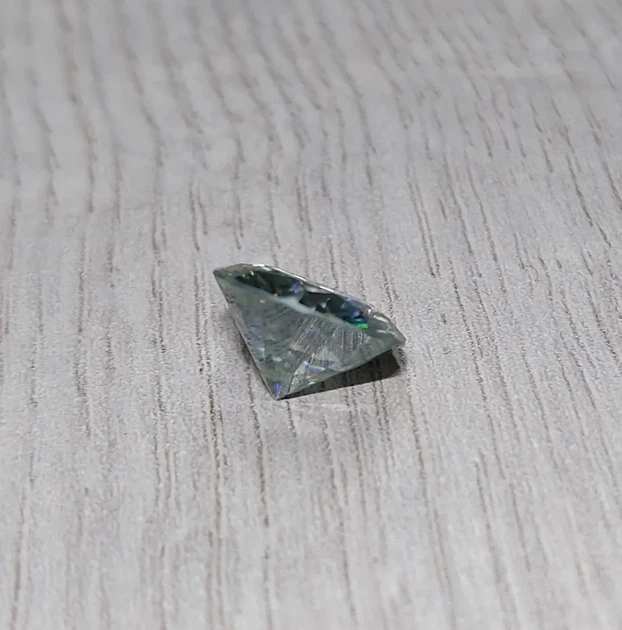 Муассанит 5.45 ct 12 mm (09565) - изображение 5