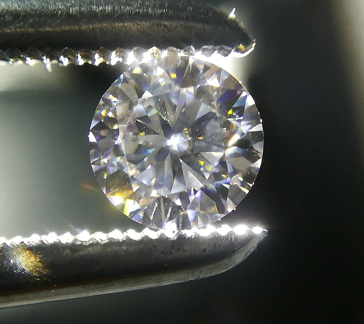 Муассанит белый 1 ct 6.5 mm (77748771) - Фото 5 Муассанит белый 1 ct 6.5 mm (77748771) - изображение 5