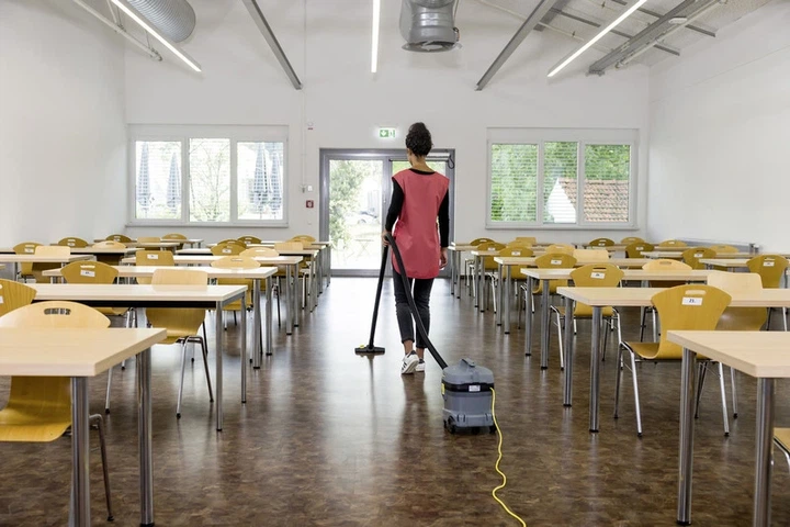 Пилосос професійний Karcher T 11/1 Classic, 850Вт, 235мБар, контейнер 11л, 3,9кг (00113518) - Фото 2 Пилосос професійний Karcher T 11/1 Classic, 850Вт, 235мБар, контейнер 11л, 3,9кг (00113518) - изображение 2