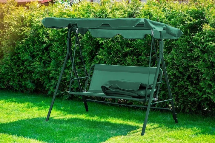 Садова гойдалка з навісом JUST GARDEN RELAX "Зелена" - тримісна, класичний дизайн, посилений каркас, легка в догляді тканина, м'який матрац на сидінні та спинці - зображення 2