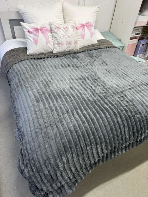 Плед покрывало искусственная овчина 200×220 двусторонний очень тёплый плед полоска на диван евро размер цвет Графит - Фото 3 Плед покрывало искусственная овчина 200×220 двусторонний очень тёплый плед полоска на диван евро размер цвет Графит - изображение 3