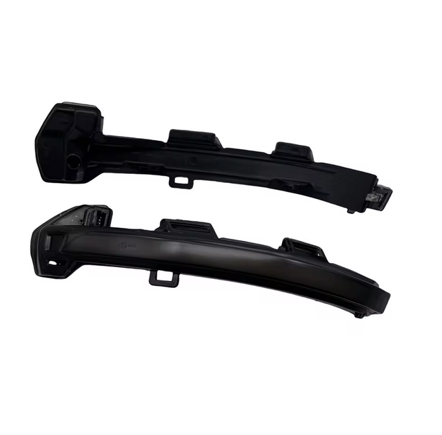 Повторювачі поворотів Volkswagen Arteon / Passat B8 / Golf 8 / ID.3 - Фото 6 Повторювачі поворотів Volkswagen Arteon / Passat B8 / Golf 8 / ID.3 - зображення 6