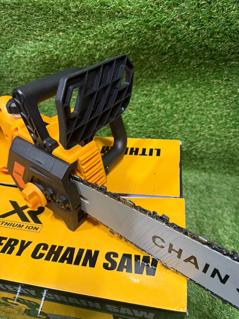 Професійна акумуляторна пила DeWalt DCM575N (48V, 6Ah) Безщіткова пилка АКБ з автозмащенням ланцюга та шиною 40см Девольт - изображение 3