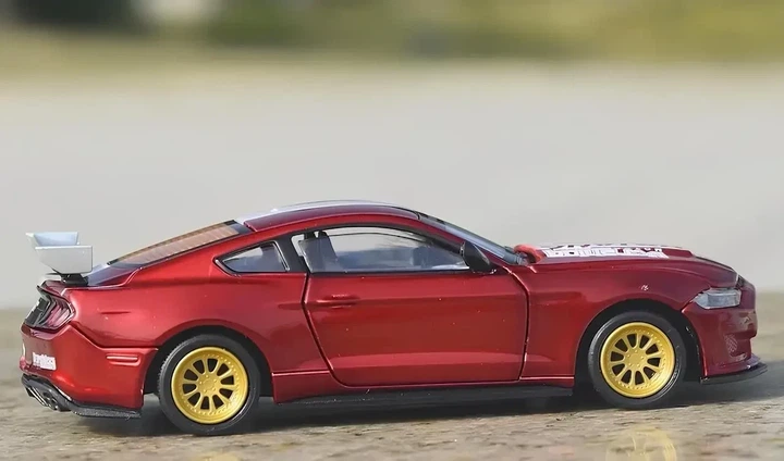 Модель-конструктор автомобиля Ford Mustang GT. Металлическая машинка, инерционная машинка Ford Мустанг - изображение 8