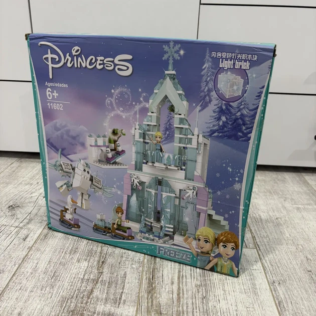 Большой Конструктор Frozen (Ледяное сердце) "Волшебный ледяной дворец Эльзы" (Elsa's Magical Ice Palace) - изображение 8