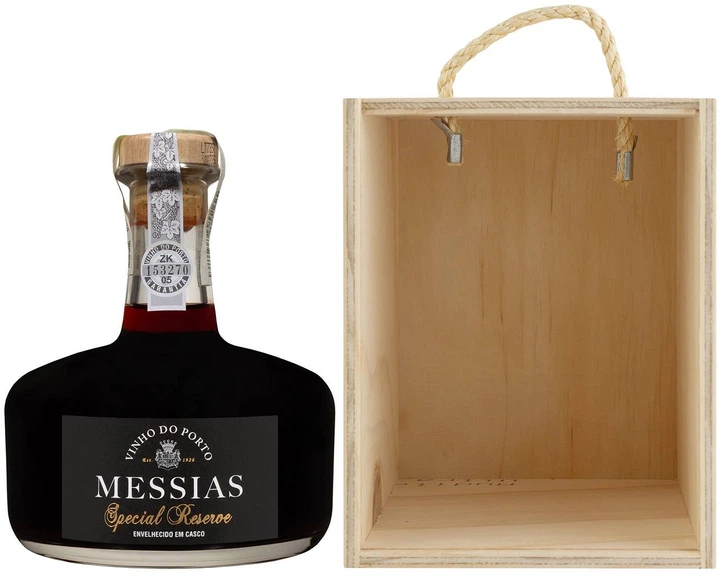 Портвейн Messias Porto Special Reserve Decanter крепленый сладкий 0.75 л 20% в подарочной упаковке (5601292171499) - Фото 2 Портвейн Messias Porto Special Reserve Decanter крепленый сладкий 0.75 л 20% в подарочной упаковке (5601292171499) - изображение 2