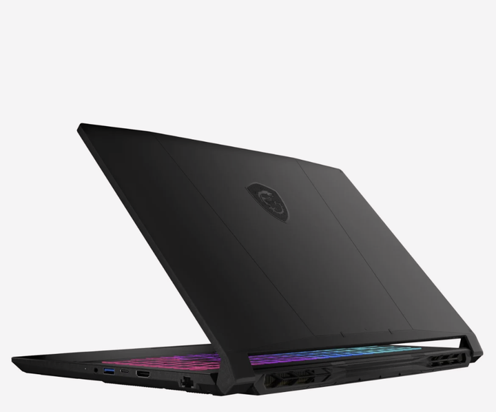 Ноутбук MSI Katana 15 HX i7-14650HX / 32 GB / 2 ТB SSD / RTX 5060 / 144Hz / Windows 11 (B14WFK-605XPL) - Фото 5 Ноутбук MSI Katana 15 HX i7-14650HX / 32 GB / 2 ТB SSD / RTX 5060 / 144Hz / Windows 11 (B14WFK-605XPL) - зображення 5