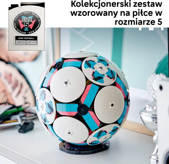 Конструктор LEGO Editions Football Футбольний м'яч 1498 деталей (43019) - зображення 4