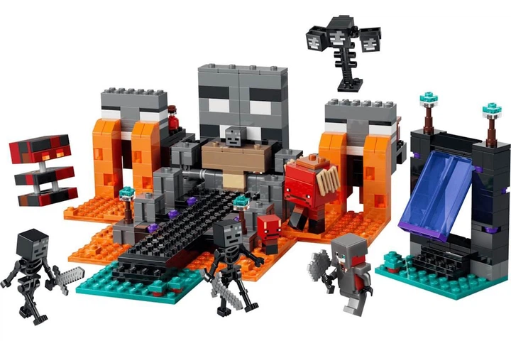 Конструктор LEGO Minecraft Битва за Визер 494 детали (21590) - изображение 4