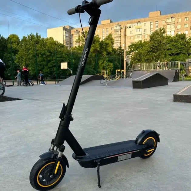 Электросамокат Kugoo G30 Pro Max 600W 18Ah (Модель 2026) с передним амортизатором — Черный |Круиз-контроль, До 45 км хода, нагрузка 140 кг - Фото 7 Электросамокат Kugoo G30 Pro Max 600W 18Ah (Модель 2026) с передним амортизатором — Черный |Круиз-контроль, До 45 км хода, нагрузка 140 кг - изображение 7