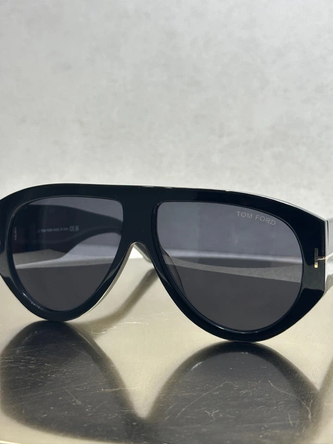 Солнцезащитные очки Tom Ford Bronson FT 1044 Black - изображение 3