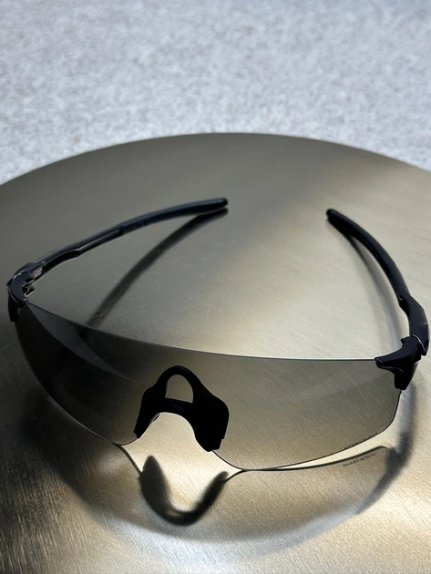 Сонцезахисні окуляри Oakley EVZero Blades OO9454-01 Matte Black/Prizm Black - Фото 9 Сонцезахисні окуляри Oakley EVZero Blades OO9454-01 Matte Black/Prizm Black - зображення 9