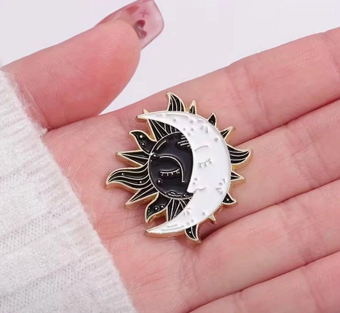 Брошь солнце и луна, пин инь янь солнце луна, значок космос эстетика - Фото 4 Брошь солнце и луна, пин инь янь солнце луна, значок космос эстетика - изображение 4