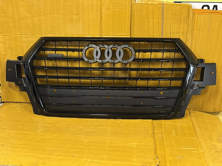 Решітка радіатора Audi Q7 4M 2015-2019 стиль SQ7 Full Black Gloss 4m0853651jfuq - зображення 5