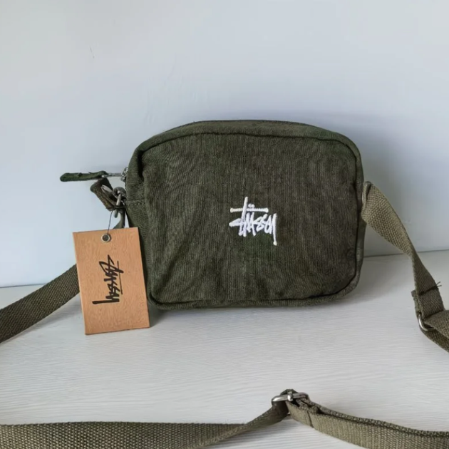 Сумка через плече Stussy Canvas з бавовни, зелена - Фото 1 Сумка через плече Stussy Canvas з бавовни, зелена - зображення 1