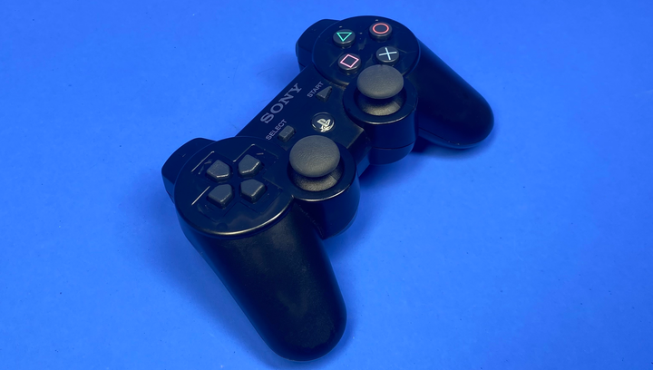 Геймпад Беспроводной Sony PlayStation 3 Sixaxis Trans-Black Б/У - Фото 2 Геймпад Беспроводной Sony PlayStation 3 Sixaxis Trans-Black Б/У - изображение 2