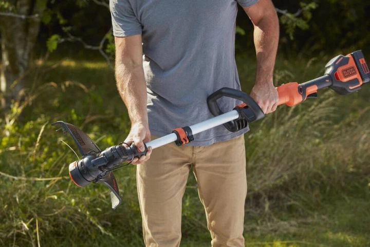 Тример акумуляторний безщітковий BLACK+DECKER BCSTE636L1 - Фото 7 Тример акумуляторний безщітковий BLACK+DECKER BCSTE636L1 - изображение 7