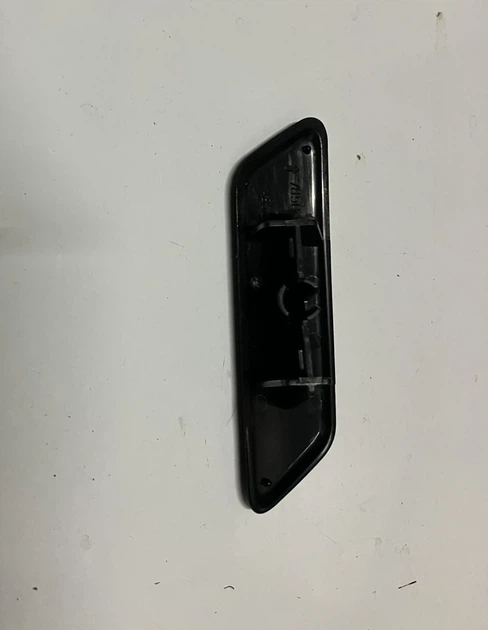 Крышка форсунки омывателя фар левая TOYOTA RAV4 2006-2013 - Фото 3 Крышка форсунки омывателя фар левая TOYOTA RAV4 2006-2013 - изображение 3