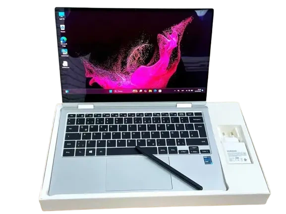 Ноутбук Samsung Galaxy Book Pro 360 13.3" AMOLED/i5-1135g7/8Gb LPDDR4/256 SSD Refurbished - Фото 3 Ноутбук Samsung Galaxy Book Pro 360 13.3" AMOLED/i5-1135g7/8Gb LPDDR4/256 SSD Refurbished - изображение 3