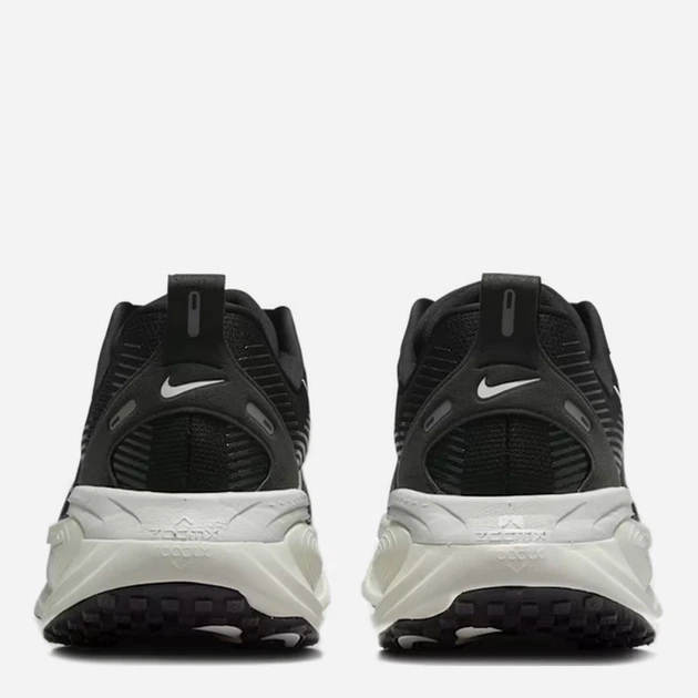 Buty do biegania męskie Nike Vomero 18 HM6803-007 41 (8US) Czarne (197863392417) - obraz 5