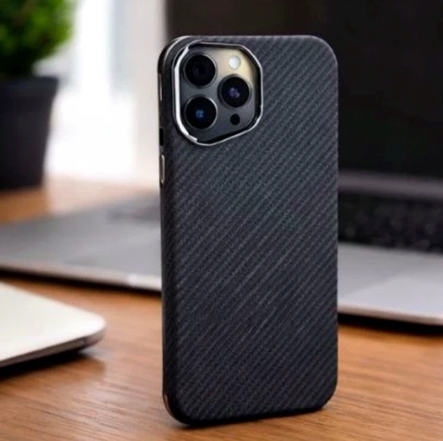 Чохол накладка Luxo Free Air CarBon з MagSafe для iPhone 17 чорний протиударний із захистом камери - Фото 8 Чохол накладка Luxo Free Air CarBon з MagSafe для iPhone 17 чорний протиударний із захистом камери - зображення 8
