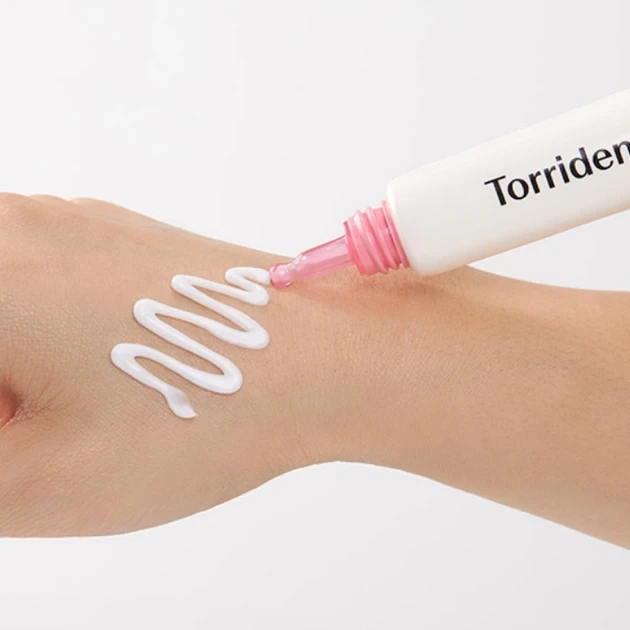 Зміцнювальний крем навколо очей Torriden Cellmazing Firming Eye Cream 30 мл - Фото 3 Зміцнювальний крем навколо очей Torriden Cellmazing Firming Eye Cream 30 мл - зображення 3